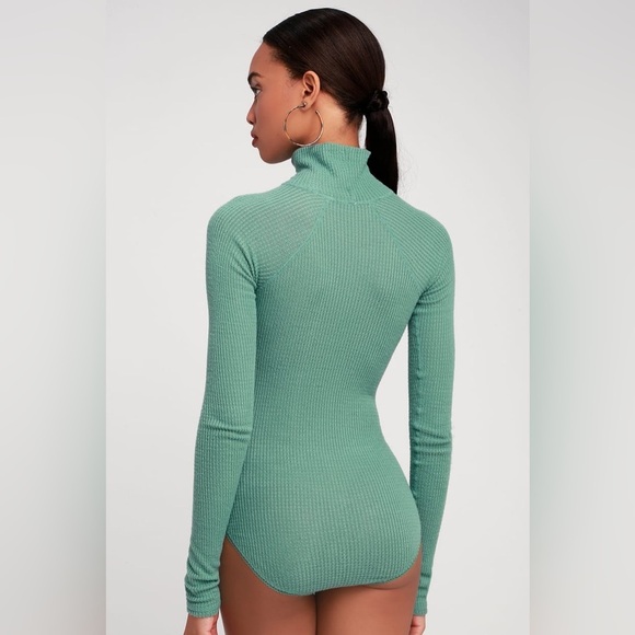 Free People ~ All You Want Sage Green Thermal‎ Turtleneck Bodysuit Medium - Picture 7 of 12